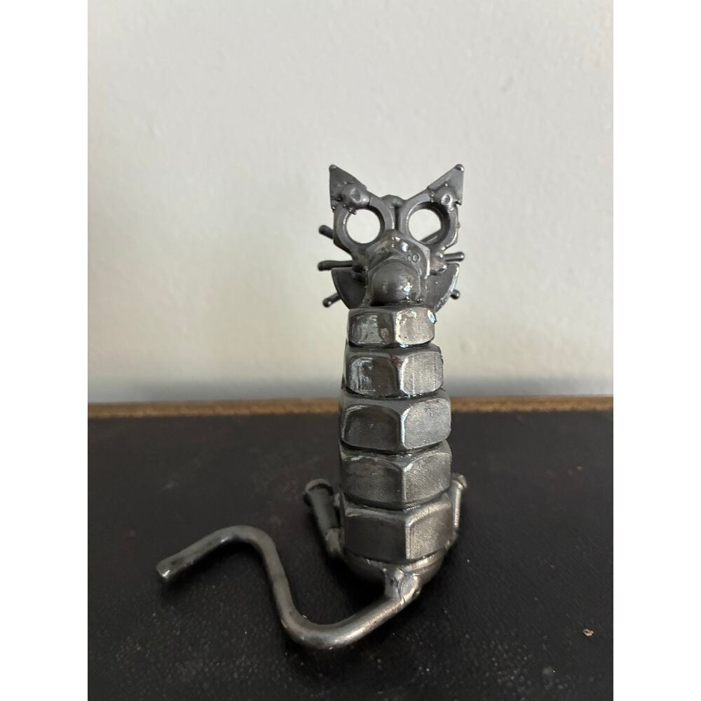 Vintage Nut Bolt Screw Welded Cat Kitten Figurine – Metal Hardware Cat Sculpture - Picture 4 of 5